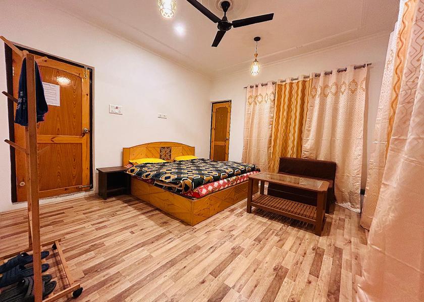 Jammu and Kashmir Srinagar Deluxe Room with Balcony