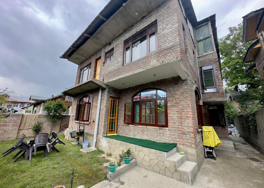 Jammu and Kashmir Srinagar exterior view