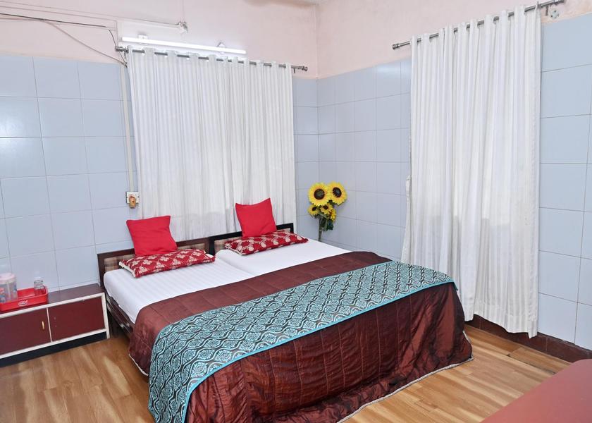Maharashtra Nashik bedroom