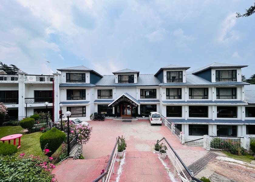 Jammu and Kashmir Patnitop Hotel Exterior
