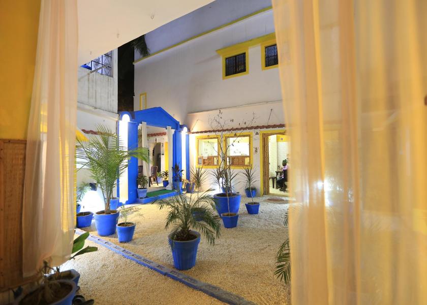 Uttar Pradesh Varanasi exterior view