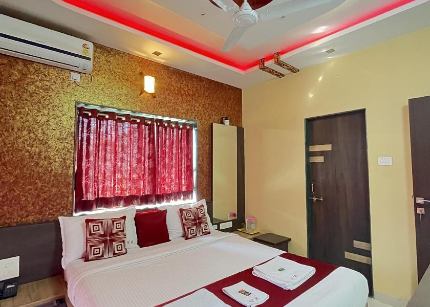 Maharashtra Panchgani Deluxe Room with 1 King Bed