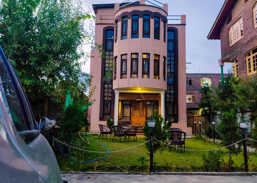 Jammu and Kashmir Srinagar exterior view