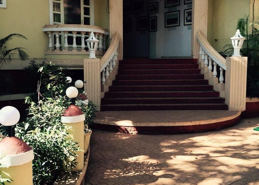 Maharashtra Matheran entrance