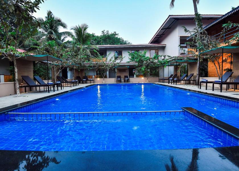 Goa Varca swimming pool