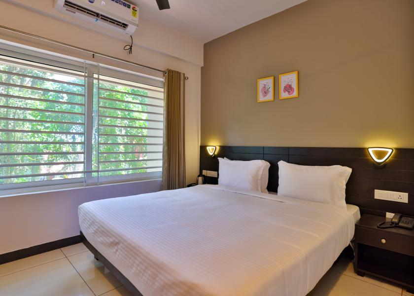 Kerala Thiruvananthapuram Deluxe Room AC