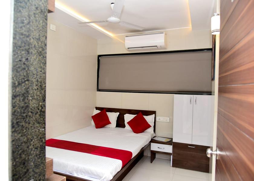 Maharashtra Solapur Deluxe Non- Air Conditioning Room