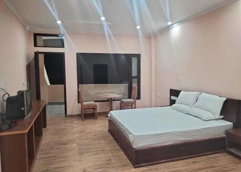 Uttarakhand Kausani Premium Room