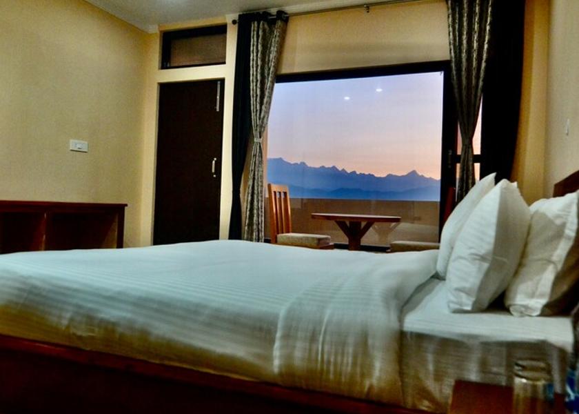Uttarakhand Kausani Premium Room
