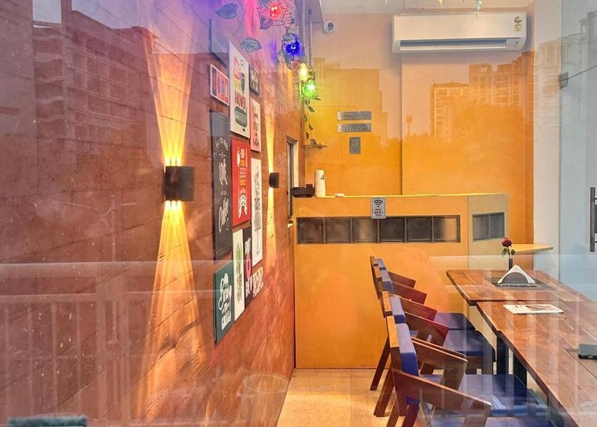 Uttar Pradesh Lucknow Food & Dining
