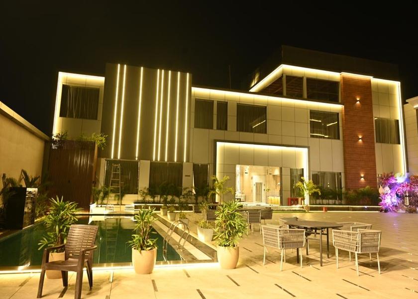 Uttar Pradesh Gorakhpur exterior view