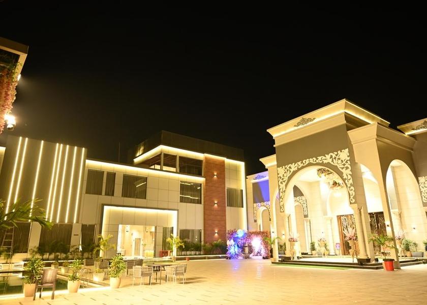 Uttar Pradesh Gorakhpur exterior view