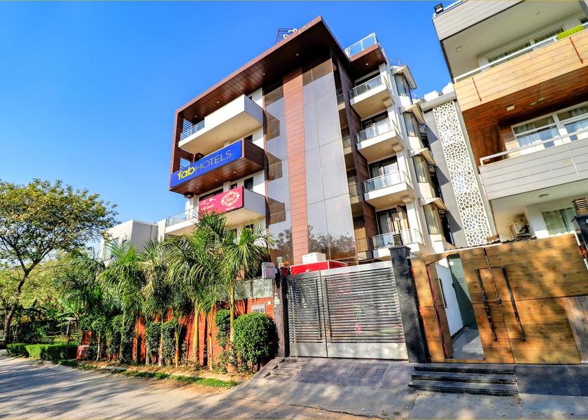 Haryana Gurugram Hotel Exterior