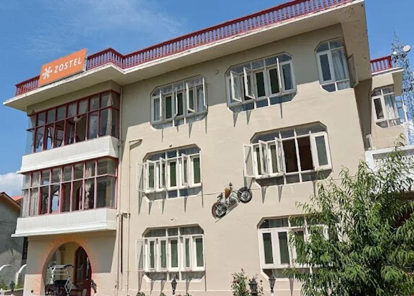 Jammu and Kashmir Srinagar Hotel Exterior