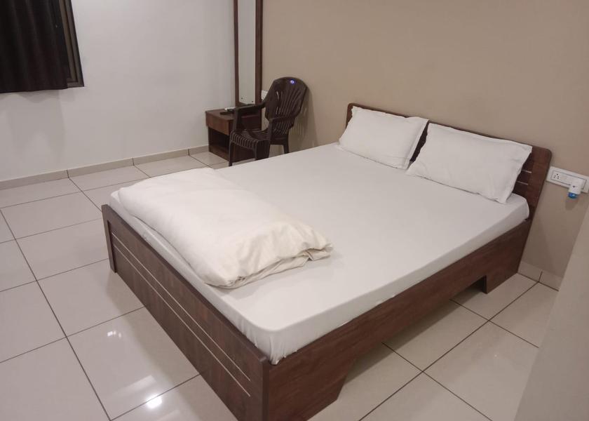 Gujarat gandhi nagar bedroom