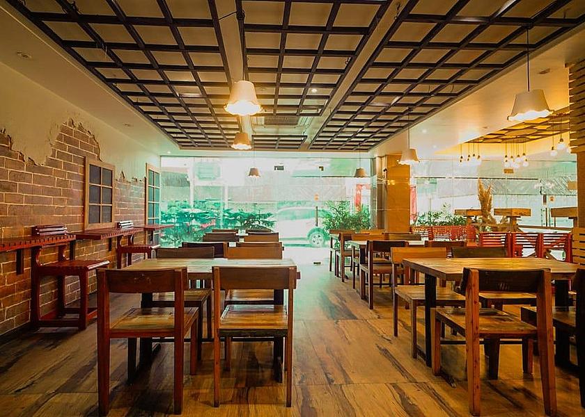 restaurant (private room)