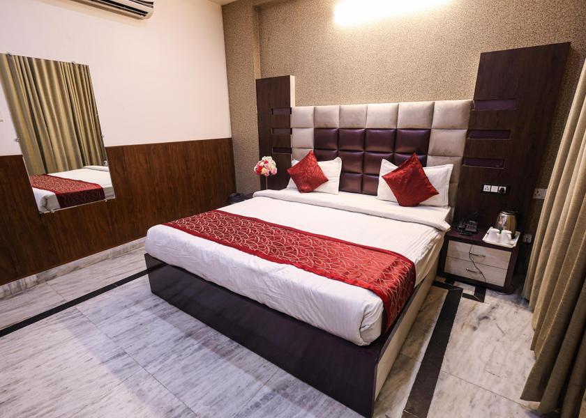 Uttar Pradesh Lucknow Deluxe Double Room
