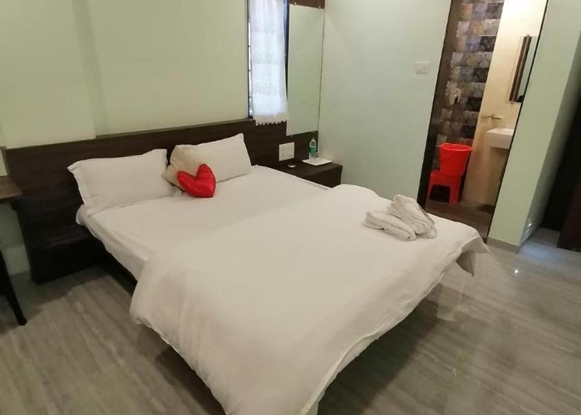 Maharashtra Panchgani Deluxe