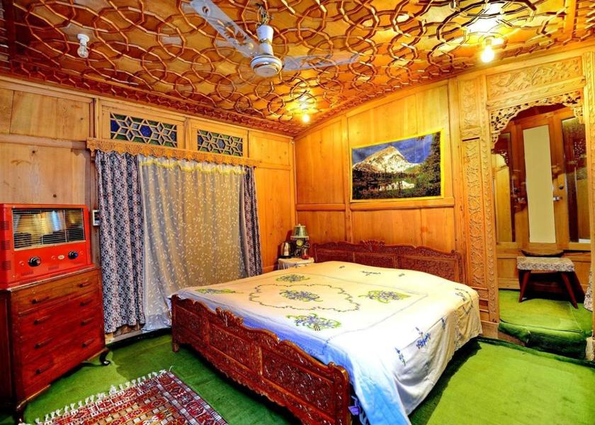 Jammu and Kashmir Srinagar Hotel View