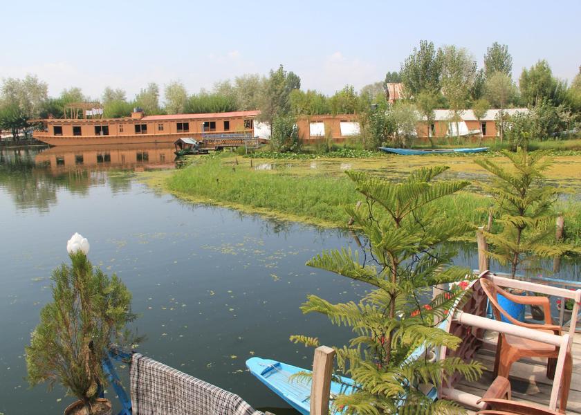 Jammu and Kashmir Srinagar exterior view