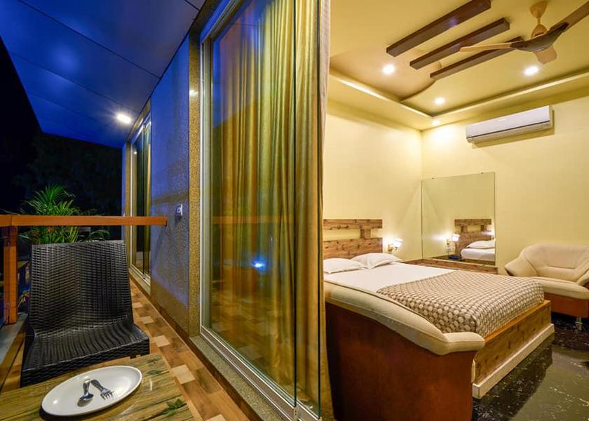 Maharashtra Panhala Royal Balcony View Room