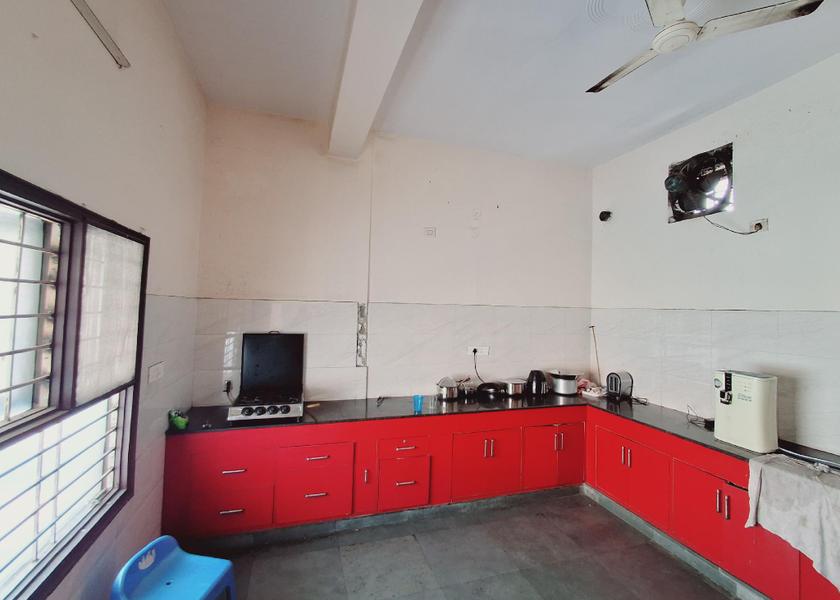 Uttar Pradesh Noida shared kitchen