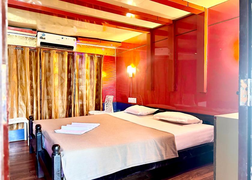 Kerala Alleppey bedroom