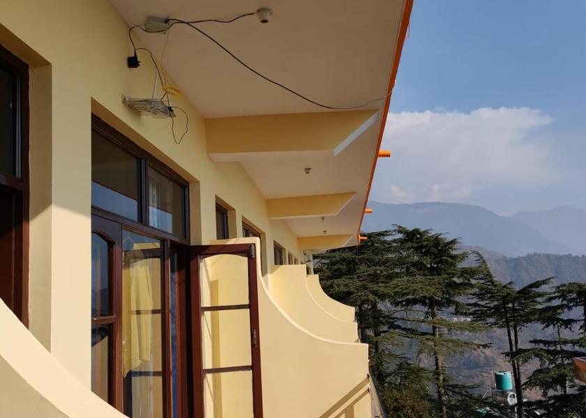 Himachal Pradesh Dharamshala Deluxe Room