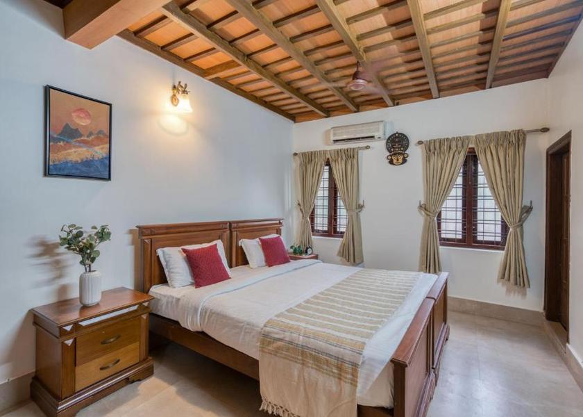 Kerala Kumarakom 1025