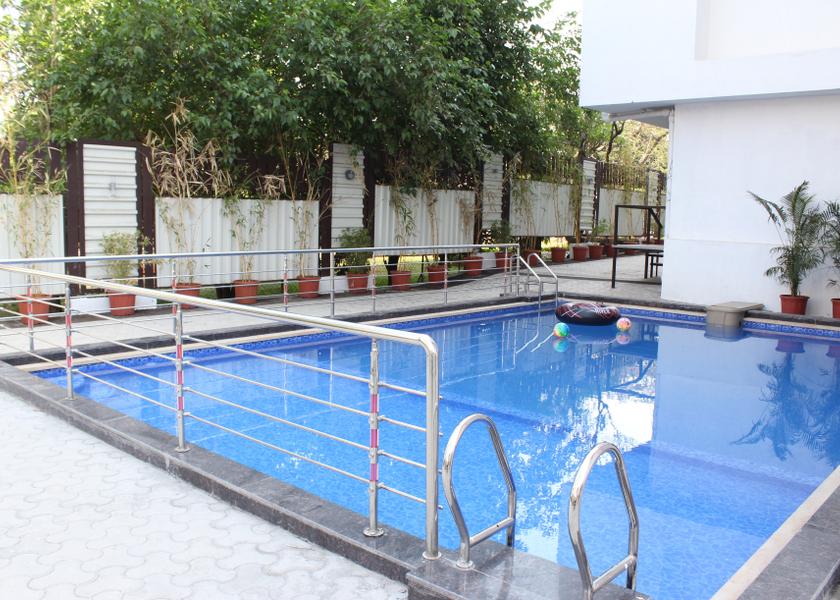 Maharashtra Lonavala Pool