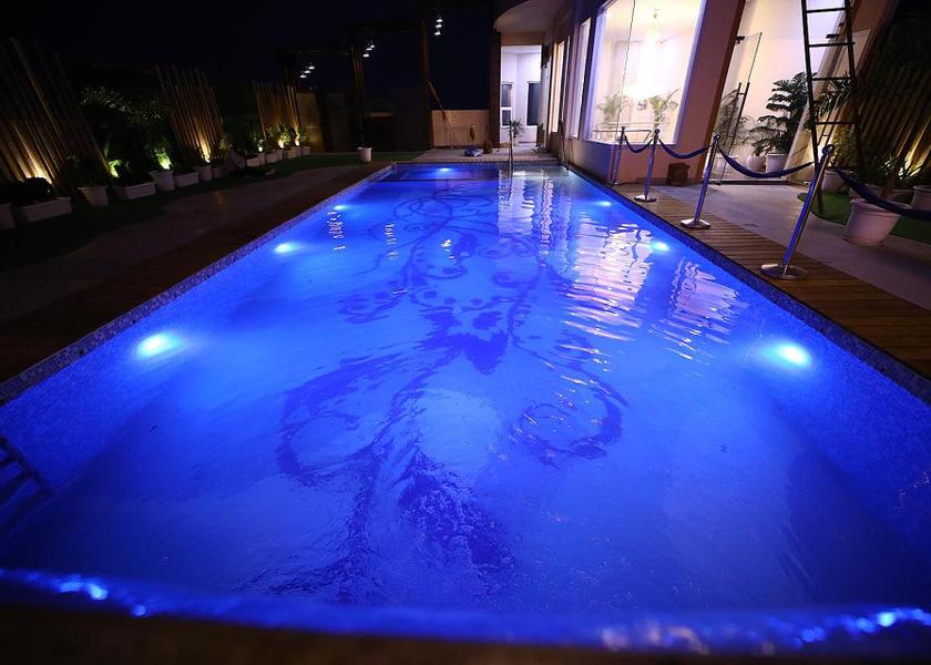 Uttar Pradesh Varanasi swimming pool