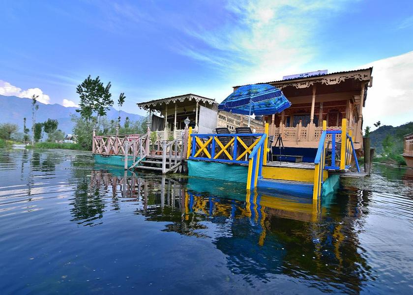 Jammu and Kashmir Srinagar Exterior view