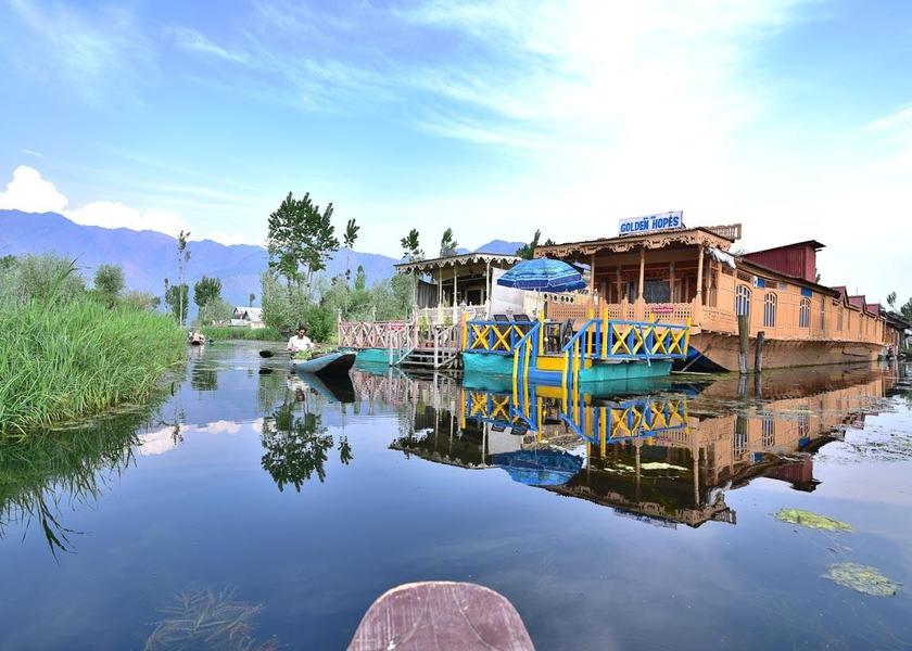 Jammu and Kashmir Srinagar Hotel View