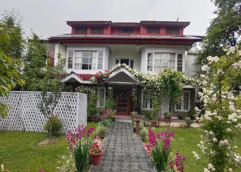 Jammu and Kashmir Srinagar Hotel Exterior