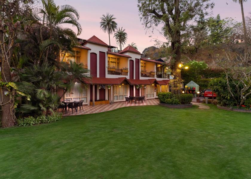 Rajasthan Mount Abu exterior view