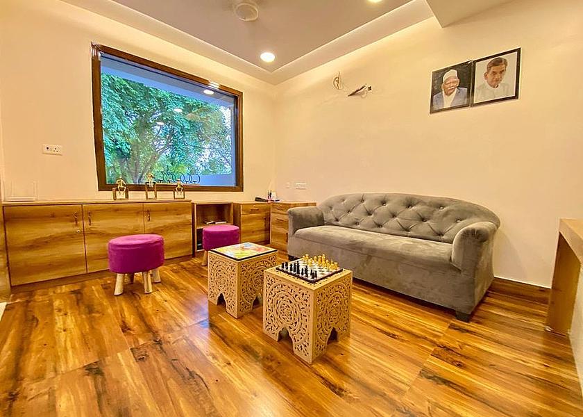 Uttar Pradesh Agra lobby