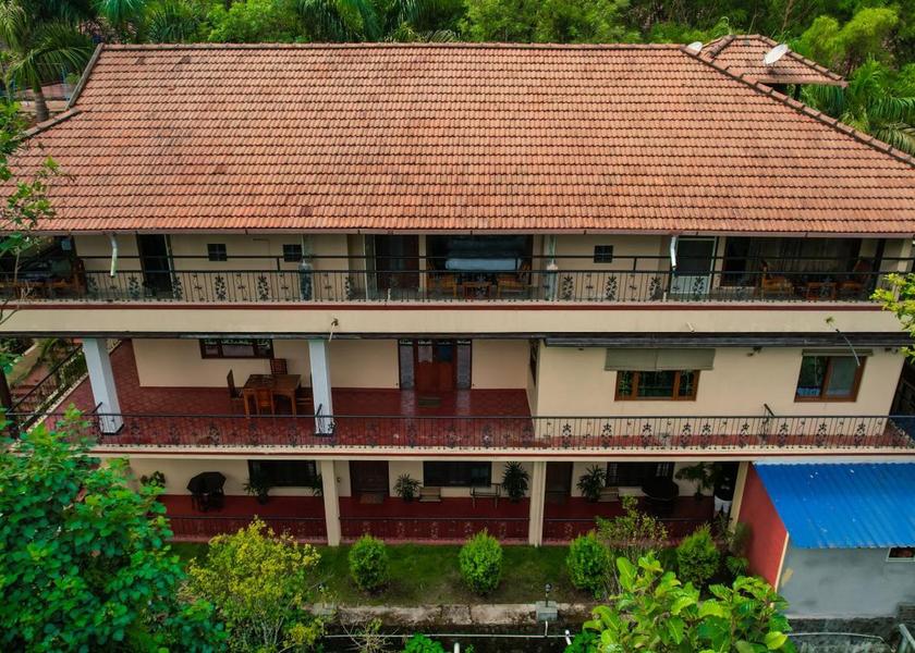 Karnataka Ibnivalvadi Rural Hotel Exterior