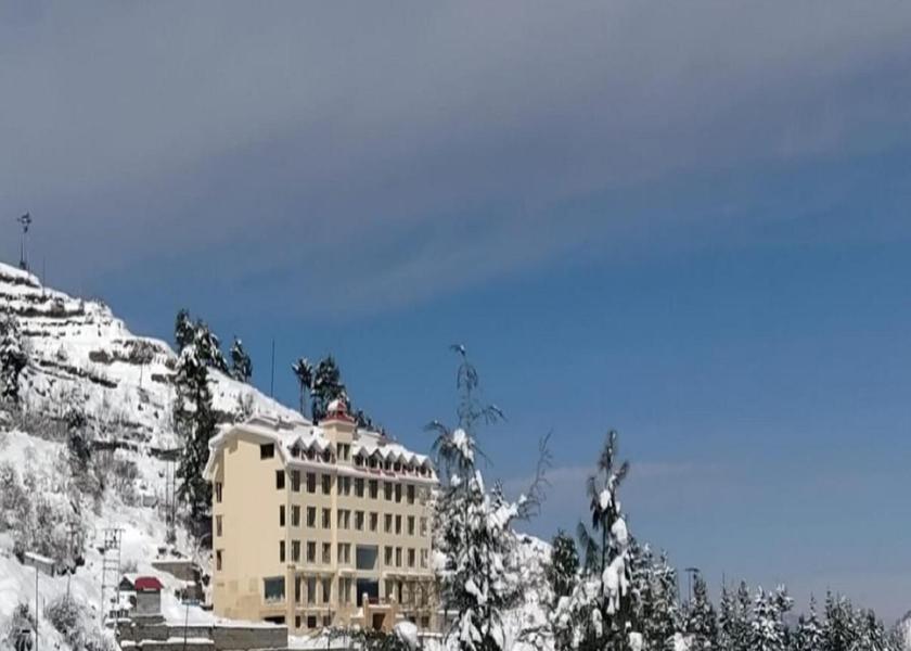 Himachal Pradesh Kufri surrounding environment
