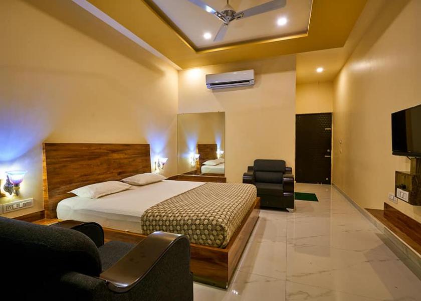 Maharashtra Panhala Royal Balcony View Room