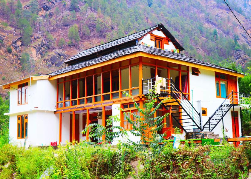 Himachal Pradesh Kasol exterior view