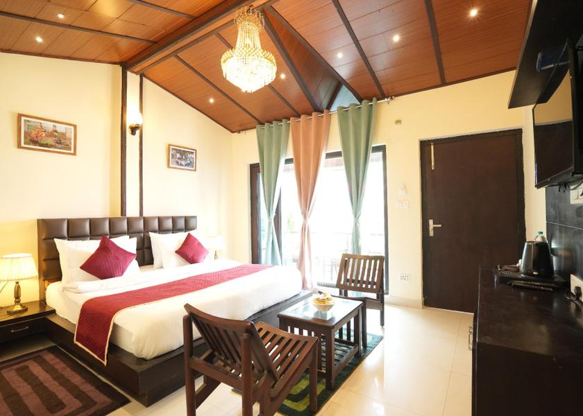 Uttarakhand Nainital Deluxe Room with Balcony