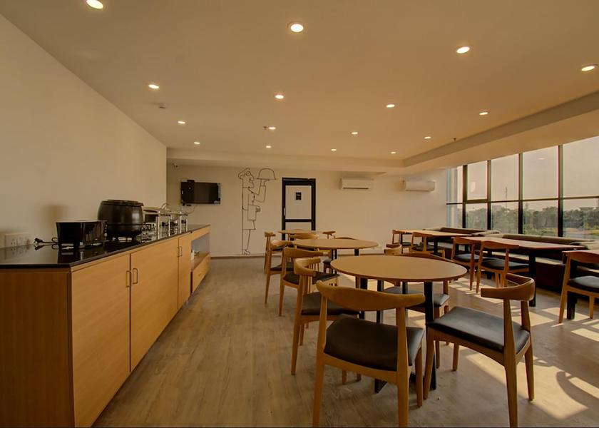 Gujarat Vadodara Food & Dining