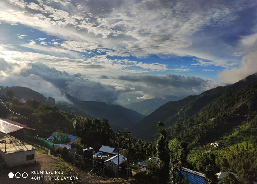 Uttarakhand Dhanaulti Semi Deluxe Room