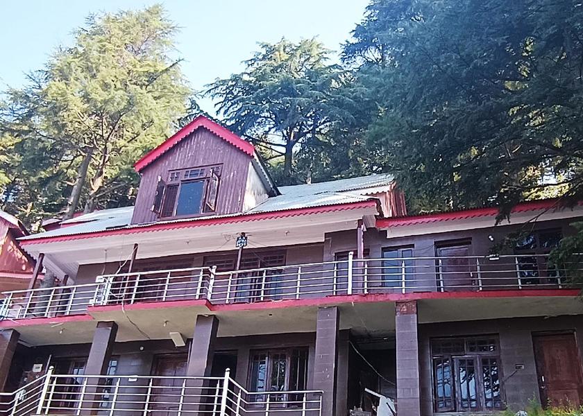 Jammu and Kashmir Patnitop exterior view