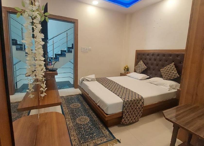 Uttar Pradesh Varanasi Double Air Conditioning