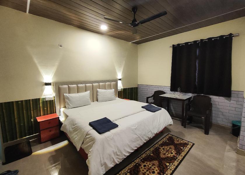 Uttar Pradesh Agra Double Bed Room With Air conditioning