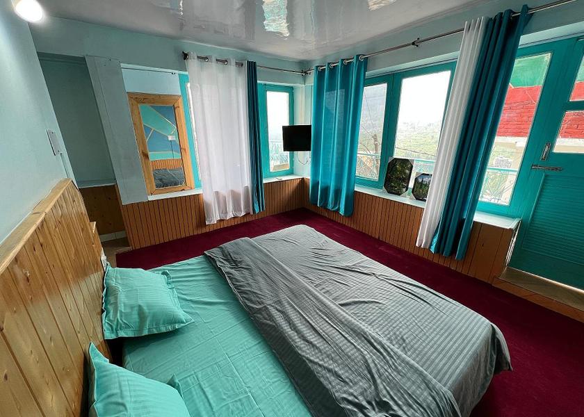 Himachal Pradesh Manali Mountain View Double Room