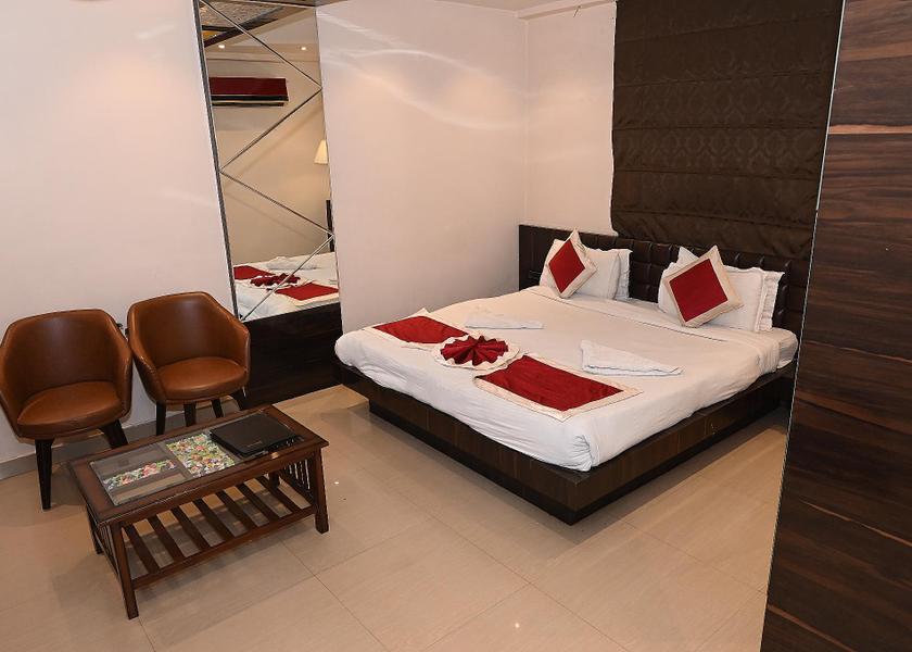 Bihar Patna Club Room