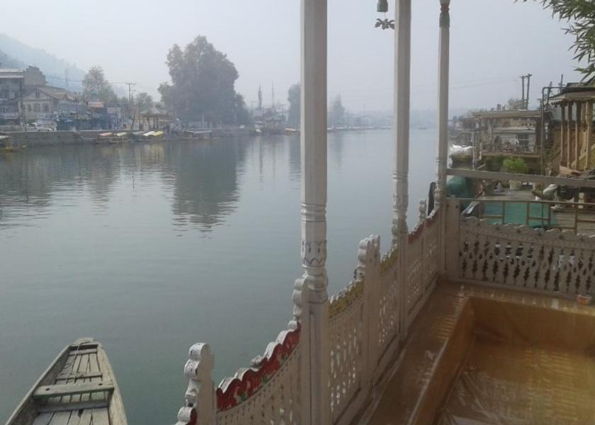 Jammu and Kashmir Srinagar Hotel View