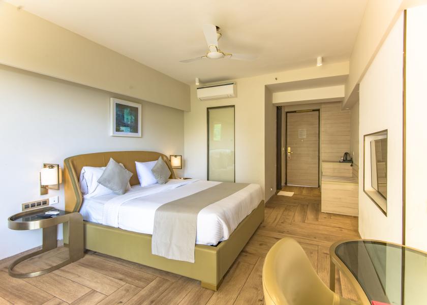 Goa Calangute Winter Green Room
